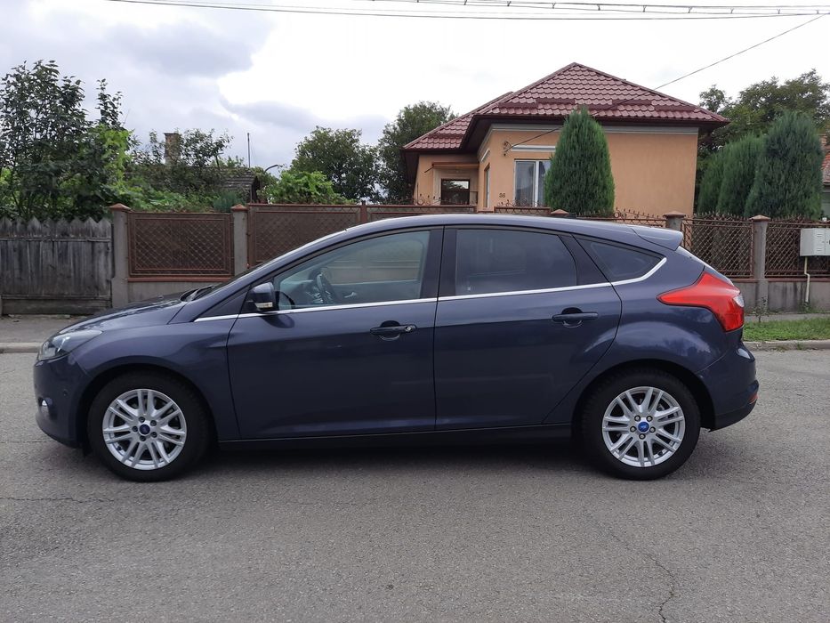 FORD Focus 2013 — imagine 5