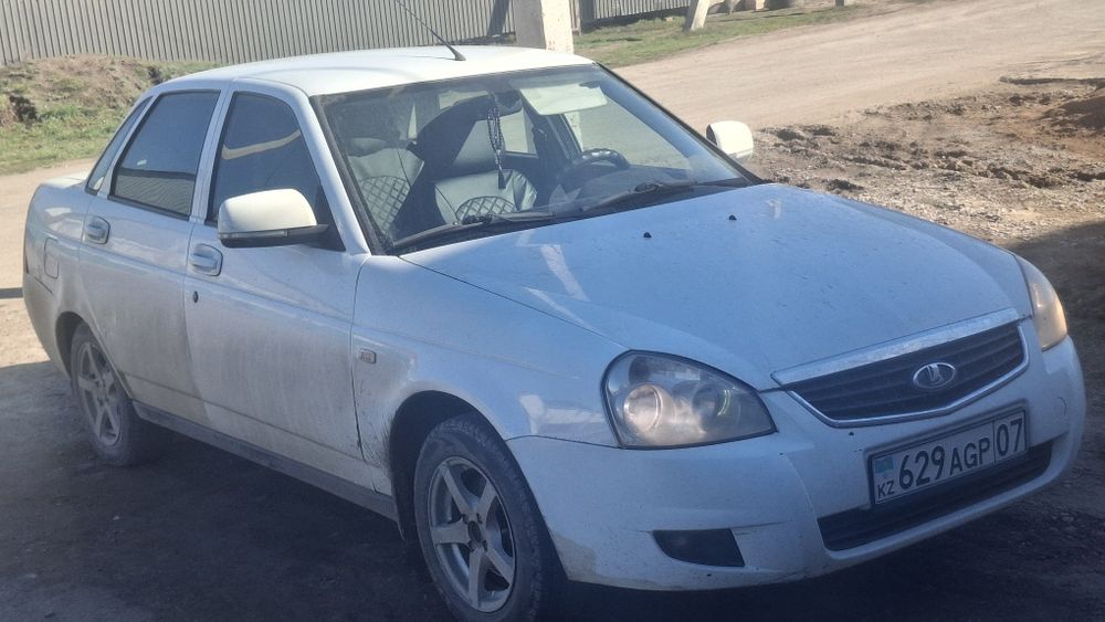 Продам ПРИОРА 2013