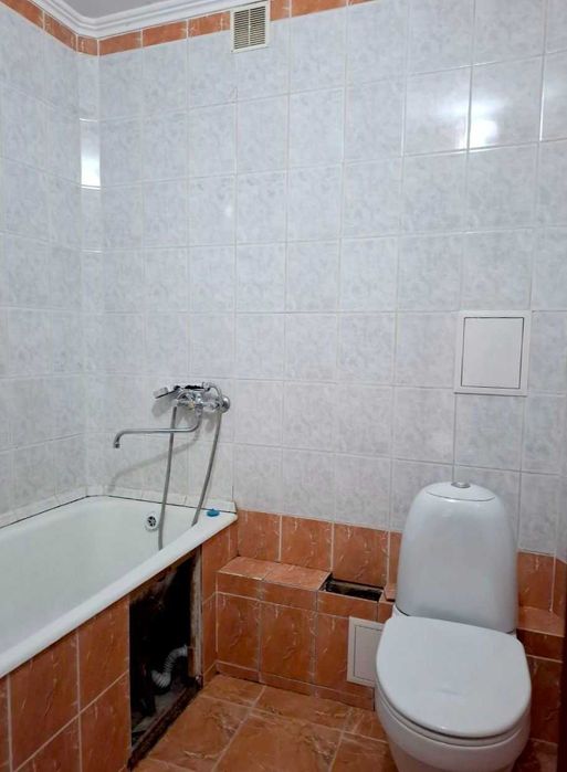 В продаже 2-комнатная на Бурова.