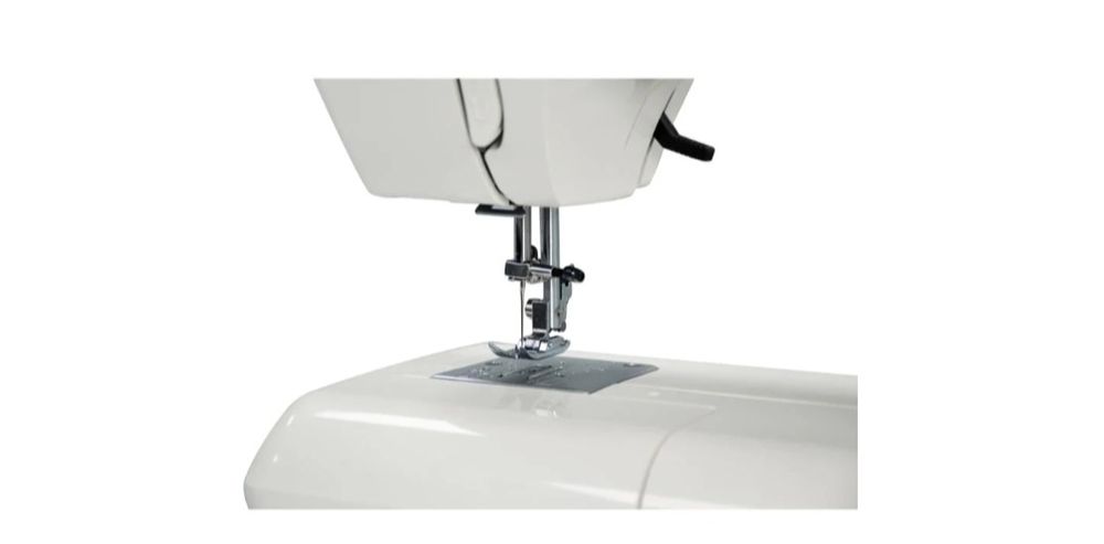 Швейная машина Janome Al-20