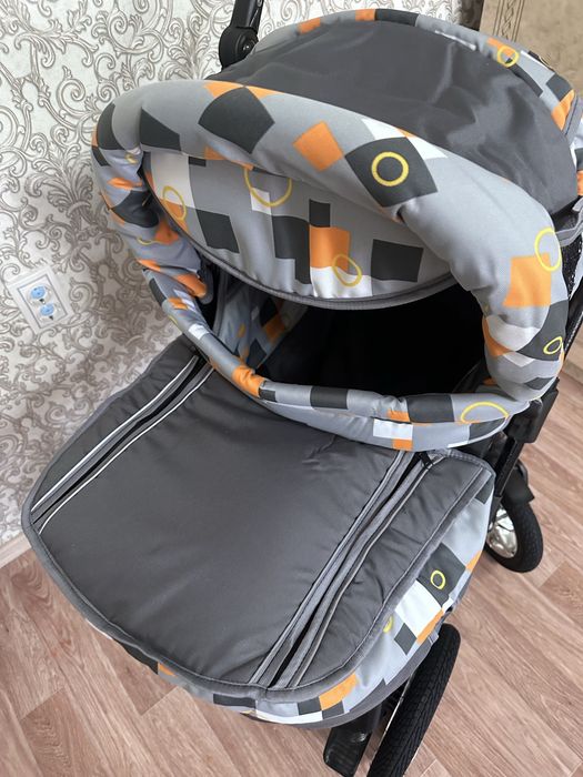 Продам детскую коляску