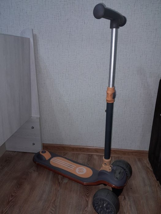 Продам самокат детский