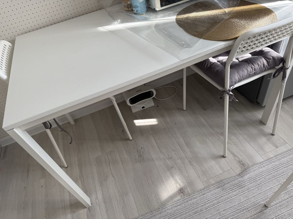 Продам стол Икеа