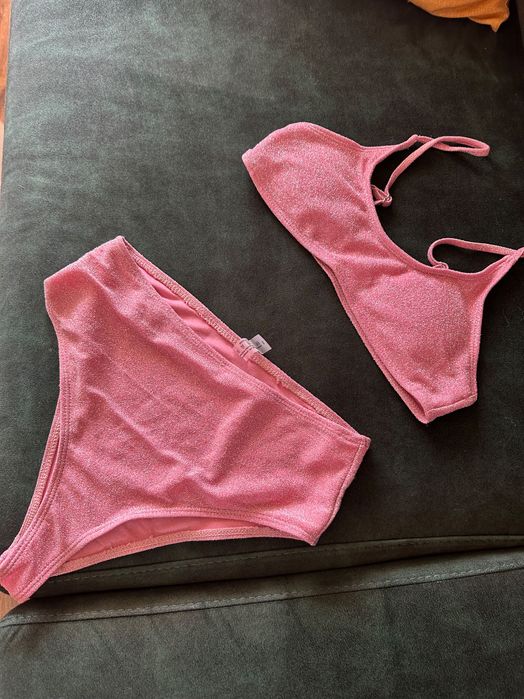 Розов бански половинки