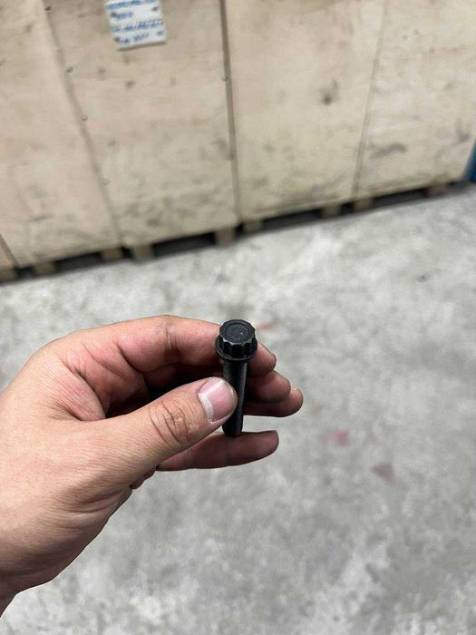 Болт шатунный 2011