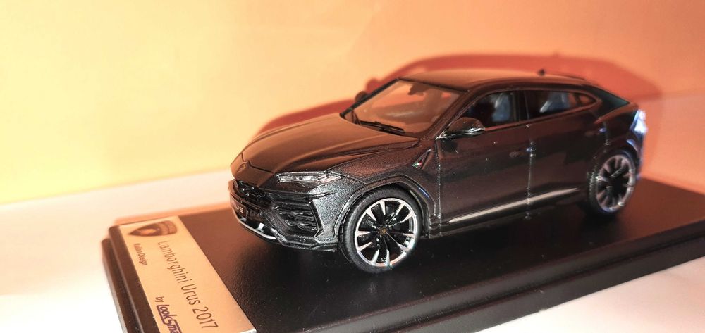 Machete Looksmart 1:43 Ferrari si Lamborghini (525 RON bucata)