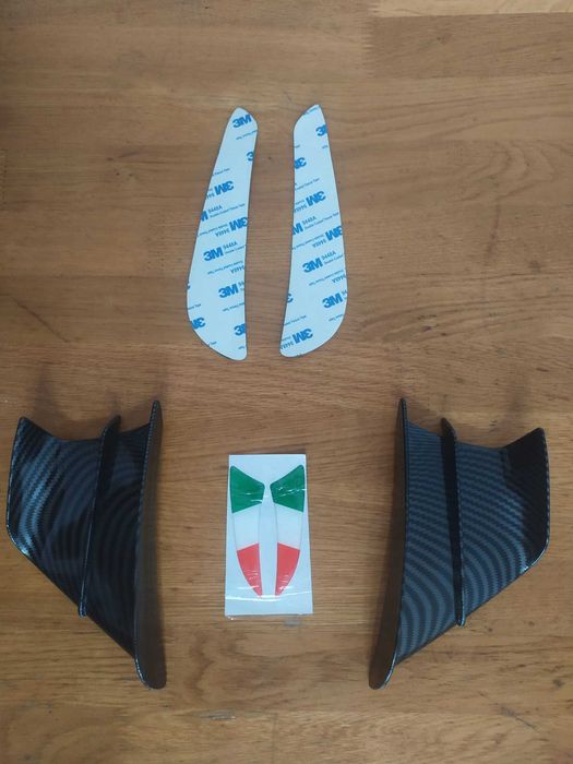 Vand aripioare moto universale [Winglets]