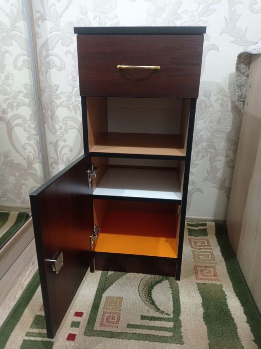 Тумбочка в отличном состоянии