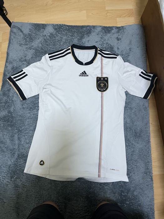 Футболни тениски