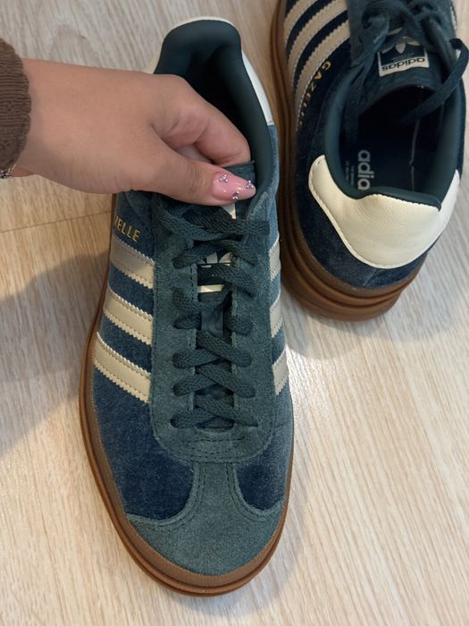 оригинал Adidas Gazelle новый 37 разм