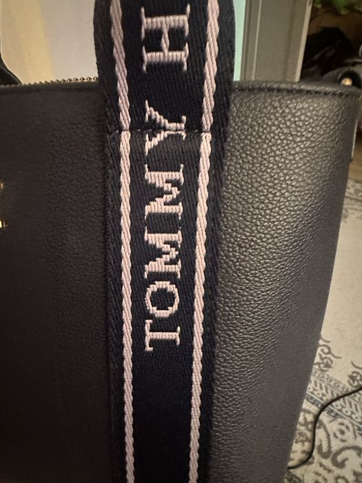 Tommy hilfiger sumka
