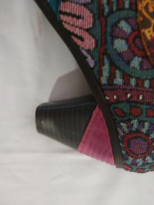 Артистични боти, много ефектни