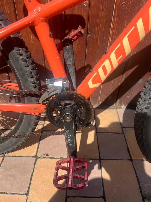 Bicicleta Mountain Bike Specialized Rockhopper – Roti 27.5” – Frâne Hidraulice