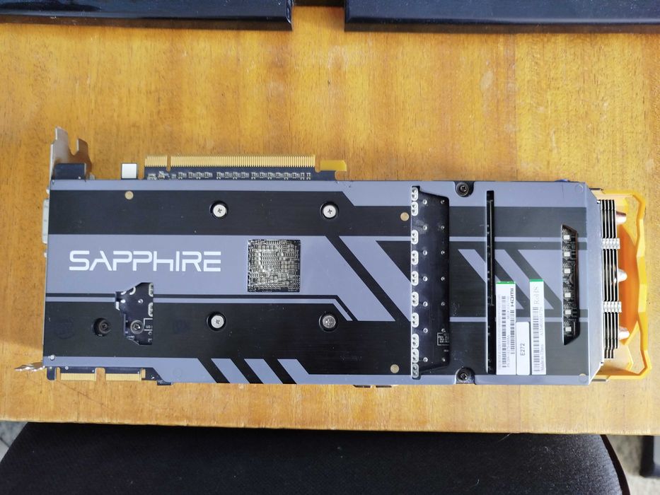 Видео карта AMD Radeon tri-x r9 290x