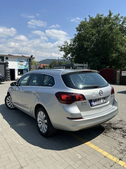 Vand/ schimb Opel Astra J