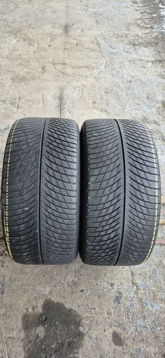 2 anvelope iarna Michelin 295/35/20,dot 2020.Pretul este pe bucata.