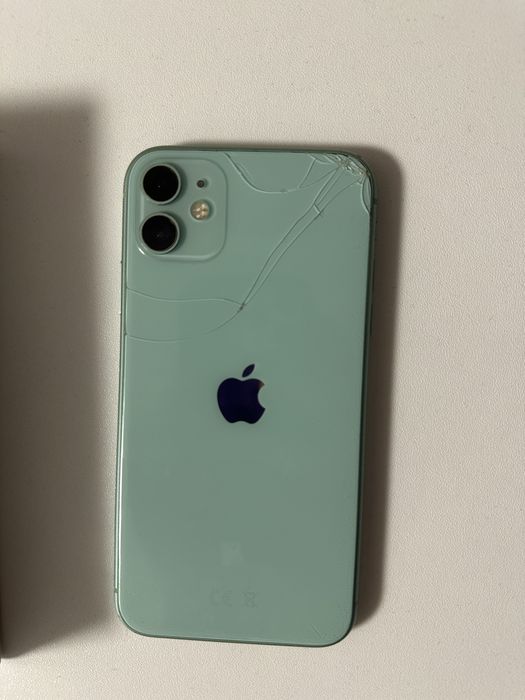 продам iphone 11