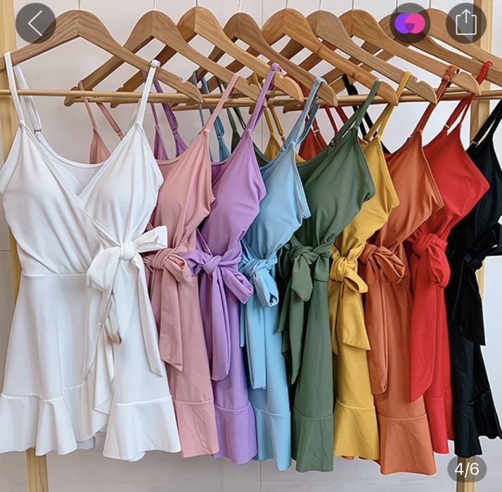 Белый красивый купальник