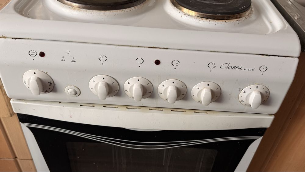 Электроплита Deluxe