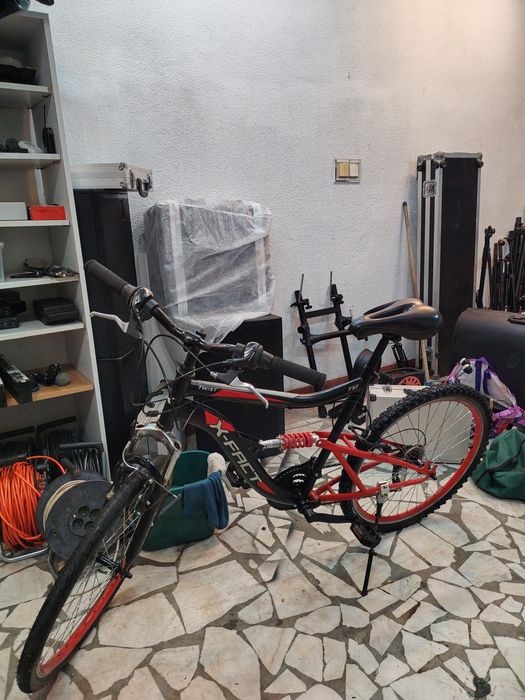 Vand bicicleta cu 18 viteze