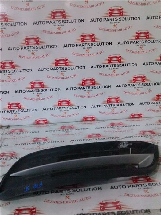 grila bara fata stanga bmw f10 an fabr. 2012