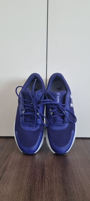 Tenisi sport Under Armour