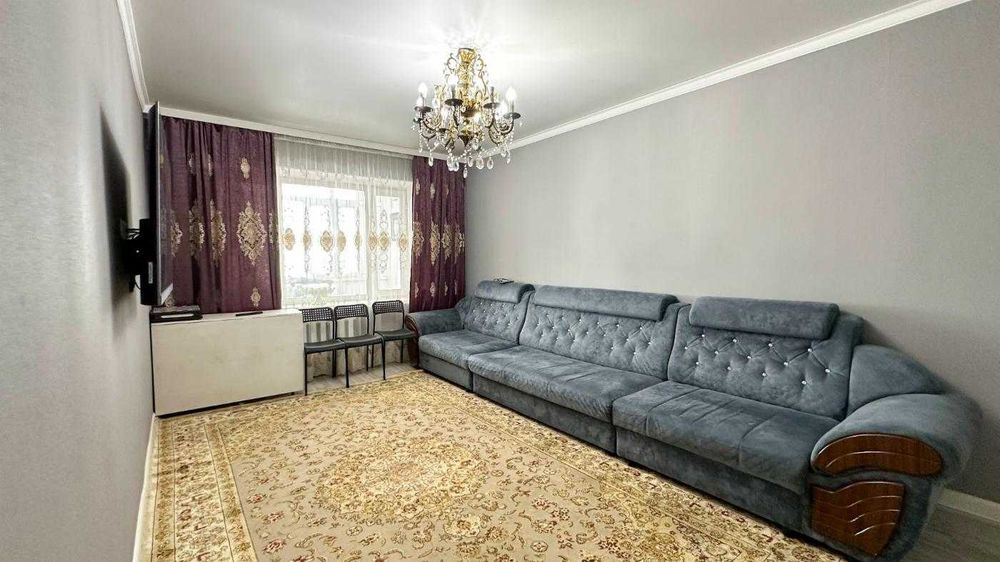 Продам 3-х комнатную квартиру в центре Акбота Империя