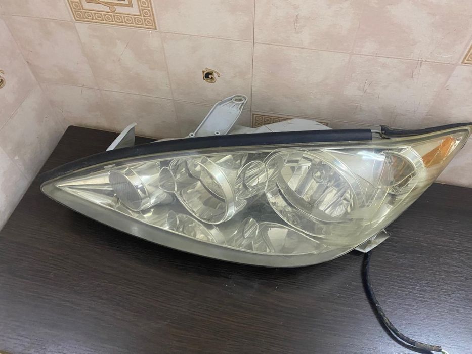 Фара Camry 30-35