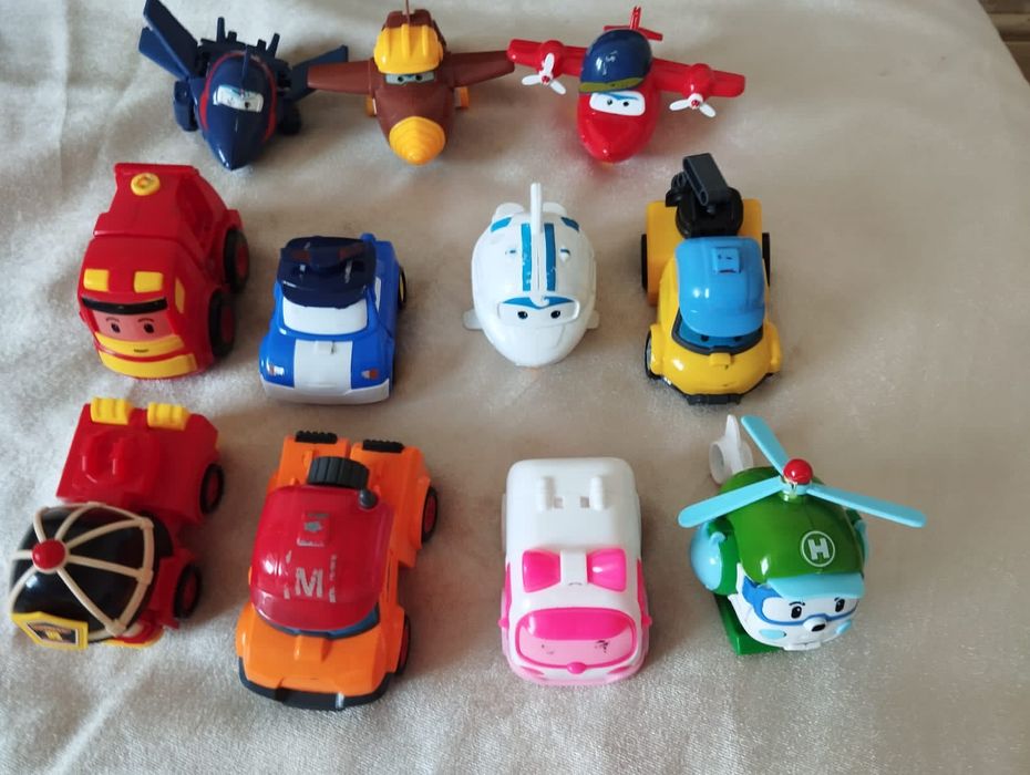 Машинки игрушки продам много