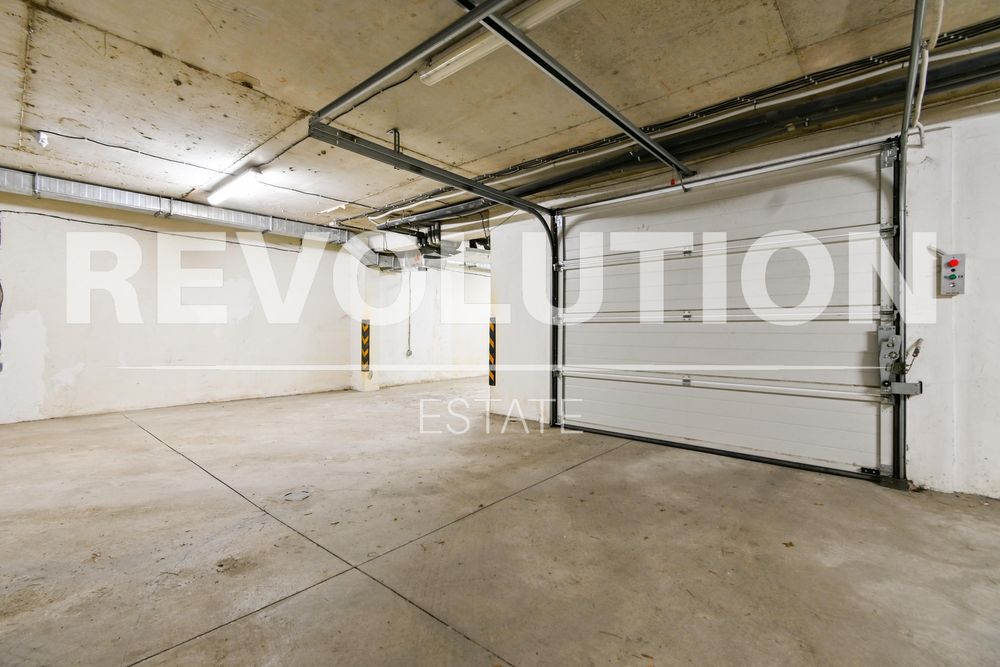 Дава се под наем Гараж / Паркомясто в София, Център - 27 кв.м за 175 € - Снимка #2