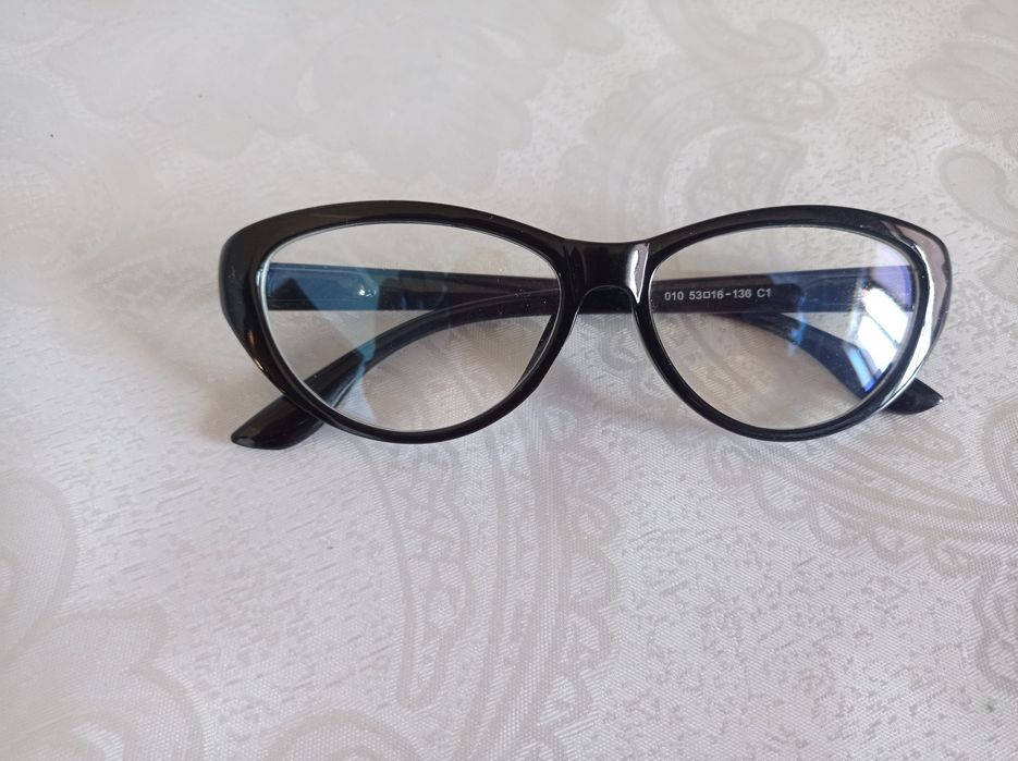 Очки солнцезащитные и зрительные