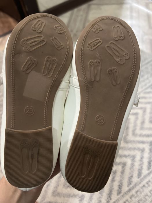 Белые туфли на выпускной  в детский  сад