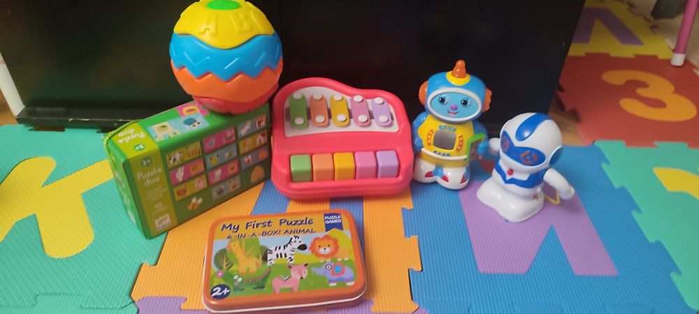 Нови Играчки,/сортери/пъзели