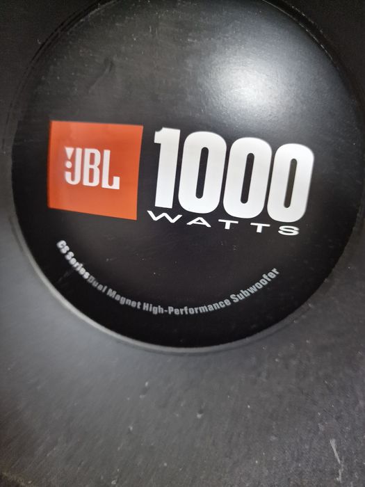 Сабвуфер автомобильный