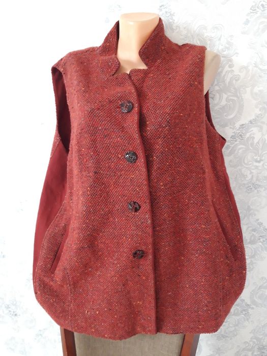 Вещи все по 3000 тенге