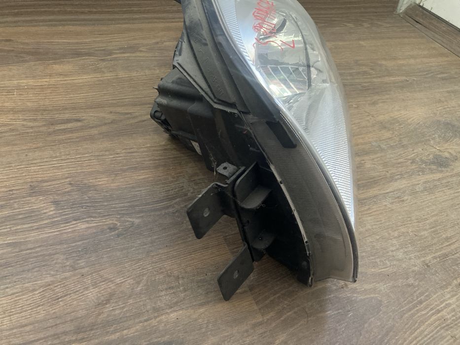 Ляв фар за Kia Sportsge / Киа Спортийдж 2007г