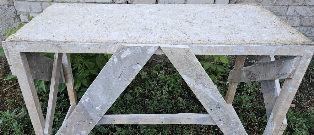 Строительные леса (козлы). Район 1000 мелочей.