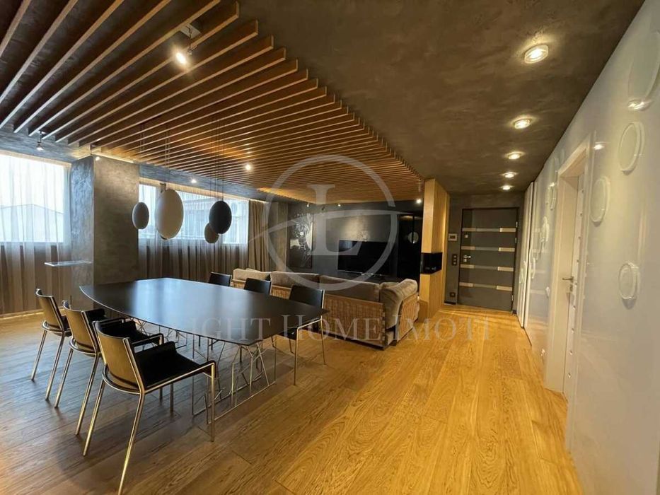 Продава се Тристаен апартамент в Пловдив, Кършияка - 132 кв.м за 1940 €/кв.м - Снимка #4