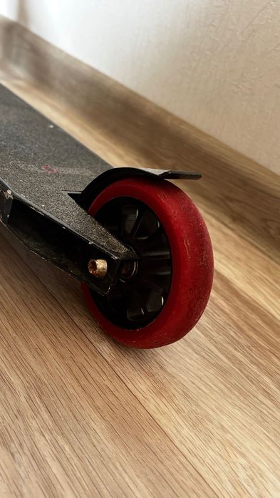 Трюковой самокат Globber GS 540