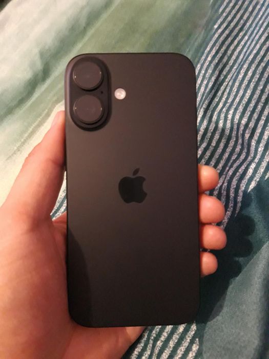 vand sau schimb iphone 16 256GB nou