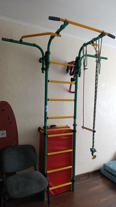 Продам шведскую стенку