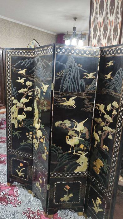 Старинная Китайская ширма в народном стиле 19 века из массива дерева