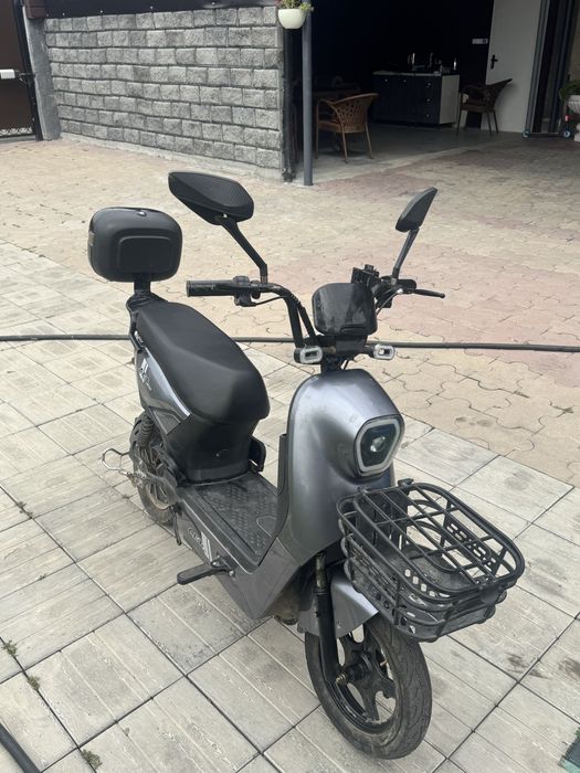 Продам электроскутор