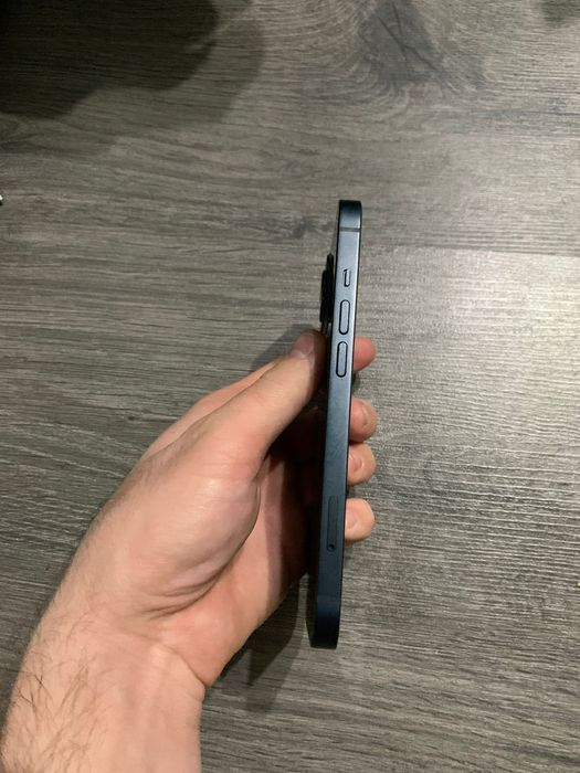 Продается Айфон 13 128