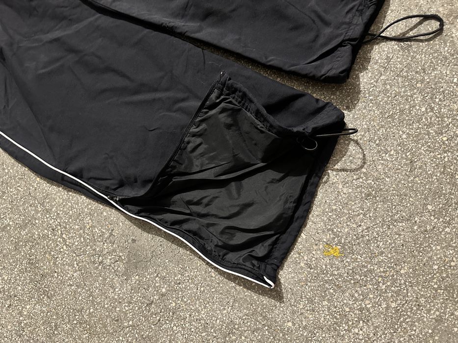 Pantaloni de trening nike din anii 2000 L negru