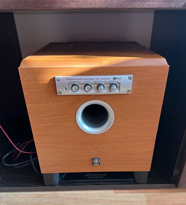 Домашний кинотеатр Yamaha (ресивер, сабвуфер, аккустика 5.1)