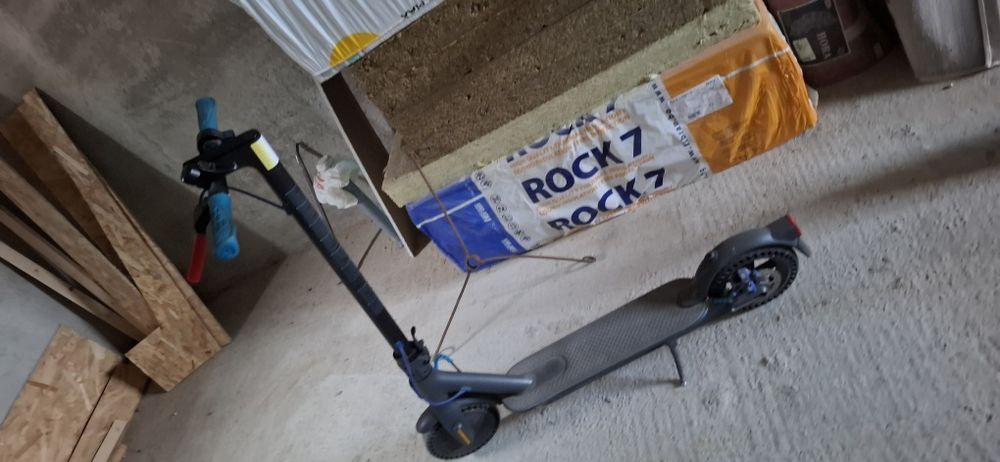 Trotineta electrică xiaomi pro 2 impecabila