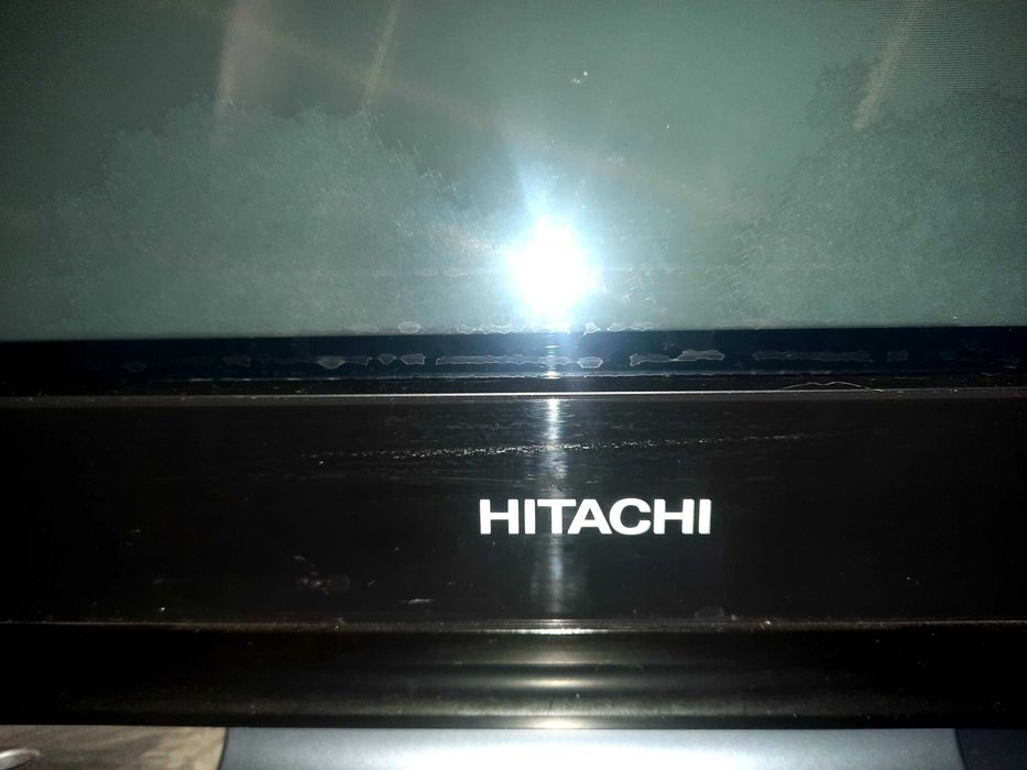 Продам телевизор Hitachi