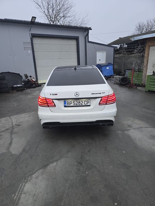 Mercedes E-Class W212, an 2015