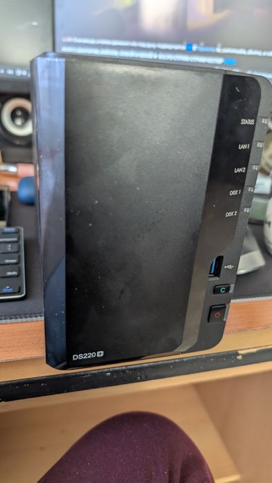 Сетевое хранилище Synology DS 220+ 2xHDD NAS-сервер
